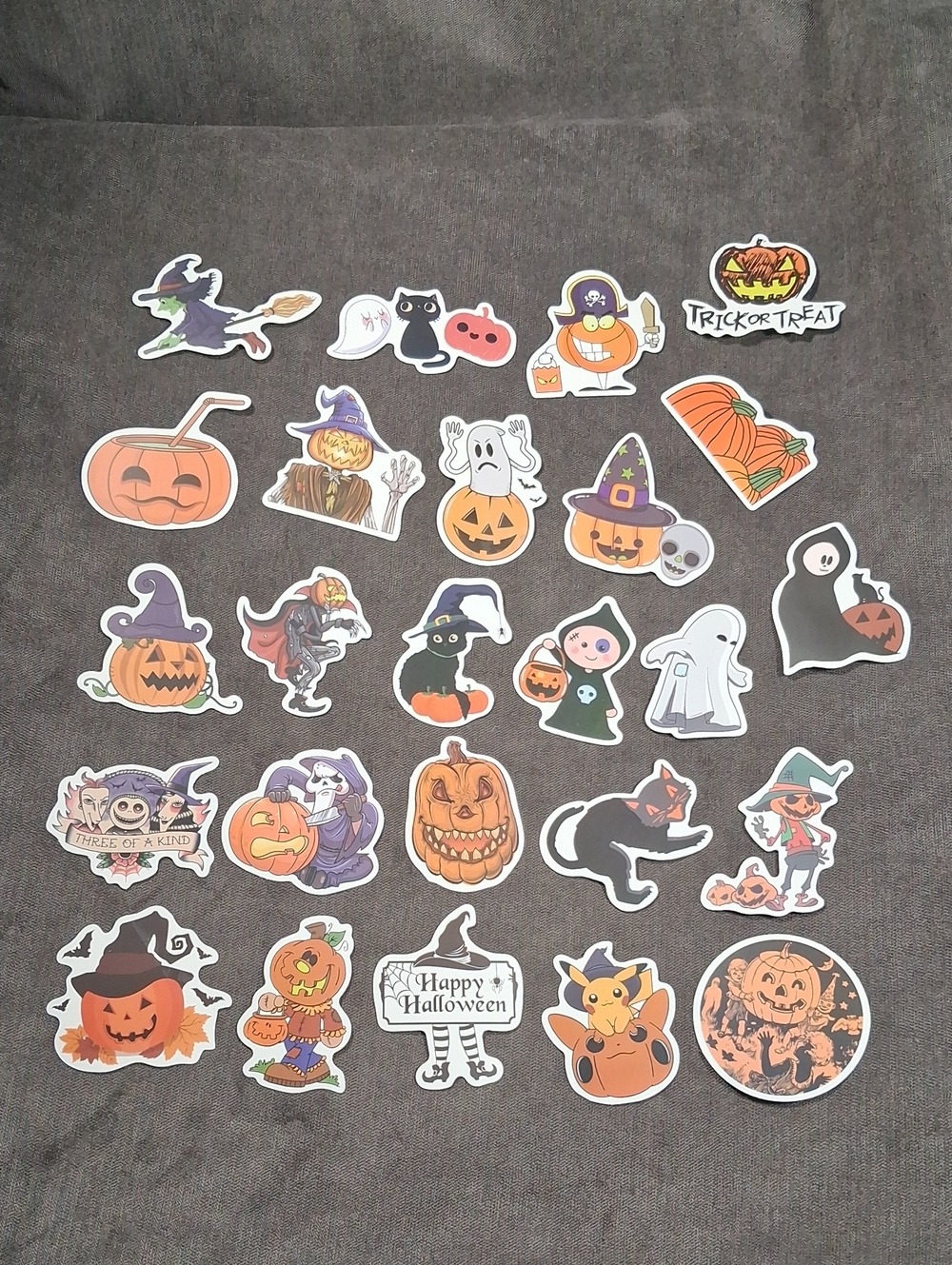 2/$5 Bellśche 25 Pack Misc. Halloween Themed Stickers NEW SEALED (1D)